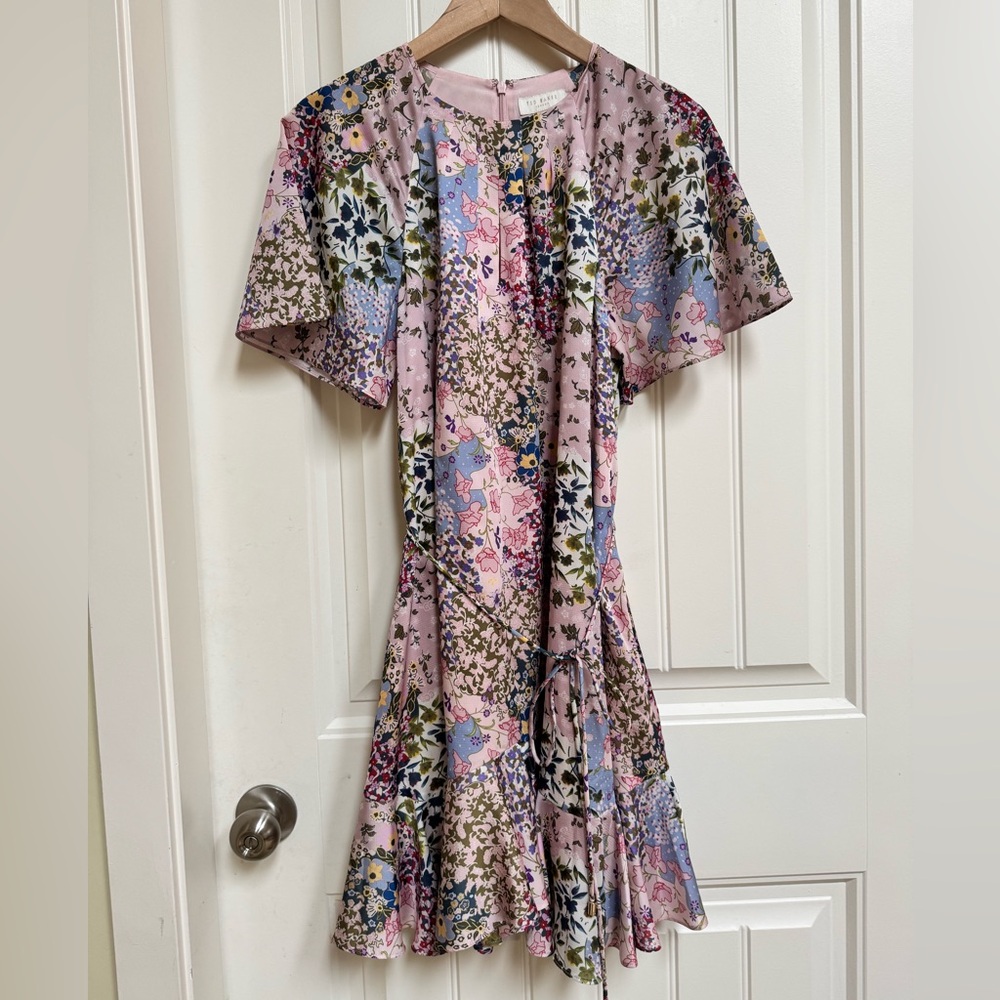 Ted Baker Lalu Urban Printed Fluted Hem Mini Pastel Floral Dress. Ted 2 (US 6) - Picture 2 of 10